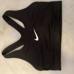 womans nike sports bra